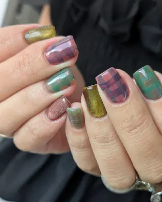 ネイル jolie  ISIHARAのネイルデザイン