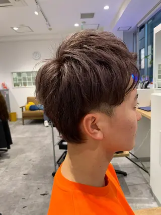 ショート ヨシミ カズヤのヘアスタイル