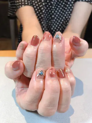 ネイル iiloo aromaworksのネイルデザイン