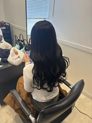 ロング カラー GO TODAY SHAiRE SALON横浜店所属・ブリーチ/個室サロン /横浜駅/金光秀斗のヘアスタイル