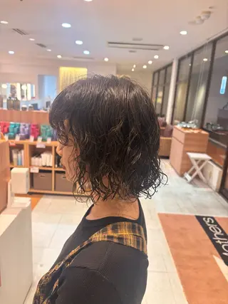 ショート パーマ 岡 愛梨のヘアスタイル