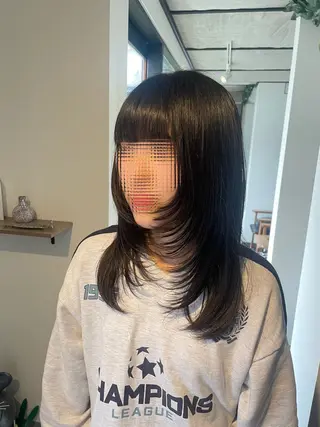 セミロング AMI NAMIHIRAのヘアスタイル