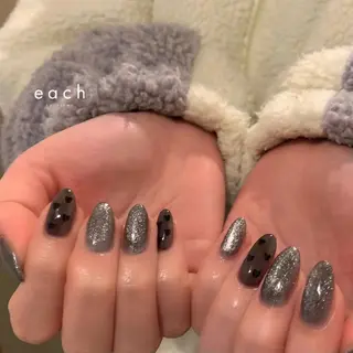 ネイル each Hibikiのネイルデザイン