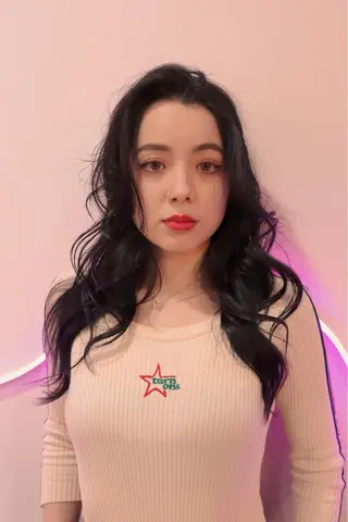 ロング カラー wixy    mimi所属・透明感カラーの人 ベージュの王様のヘアスタイル