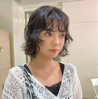 パーマ 艶 ハイトーン✨ユキノのヘアスタイル