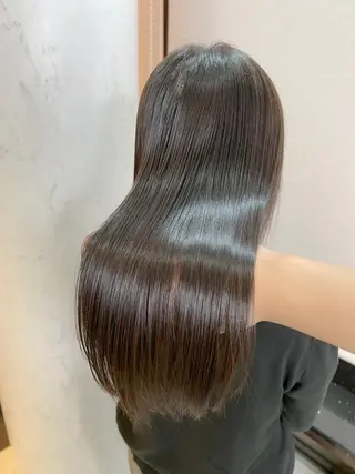 セミロング 福岡縮毛矯正✨️ ストレート 向井和輝のヘアスタイル