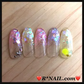 ネイル R*NAIL .comのネイルデザイン