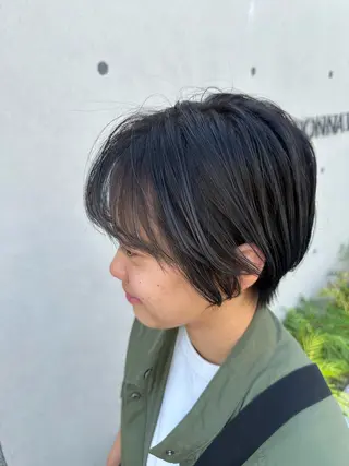 ショート 倉地 芹奈のヘアスタイル