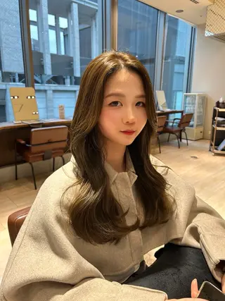 ロング 🎀大竹美侑／顔まわ りカット／レイヤーのヘアスタイル