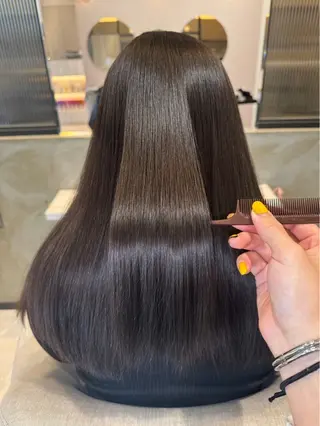 ロング ✨️髪質改善/縮毛 矯正/ゆうき✨️のヘアスタイル