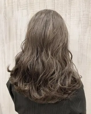 ロング カラー メンズ キッズ ネイル マツエク・マツパ 女性専用サロン梅田 髪質改善カラーakiのヘアスタイル