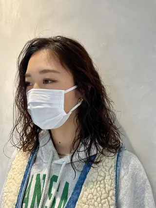 セミロング パーマ 若林 良のヘアスタイル