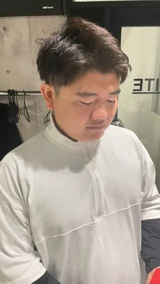 メンズ 髪質改善/艶カラー Hiroakiのヘアスタイル