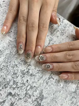 ネイル ネイルサロンmuumii所属・東十条muumii ネイルまつ毛のネイルデザイン