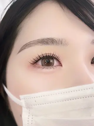 アイブロウ eyelash aimyまつげパーマ・パリジェンヌ・マツエク・眉毛・バインドロック 伏見店所属・𝐘𝐔𝐈𝐍𝐀 🤍🎀のマツエク・マツパデザイン