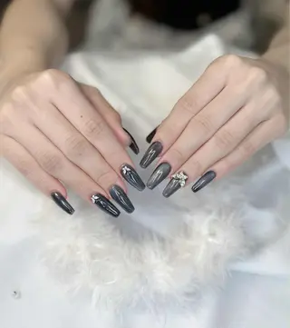 セミロング Bibi beauty spa Osaka所属・Chann Channのネイルデザイン