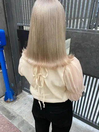 ミディアム ケリーズグリーン所属・ボブ/艶ハイトーン 森田/嵩士のヘアスタイル