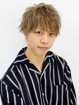 ショート カラー メンズ 大橋 拓巳のヘアスタイル