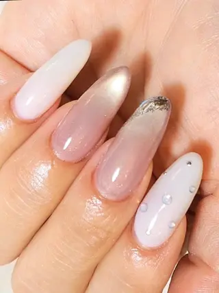 ネイル Éva nail salon所属・Éva nail MARIのネイルデザイン