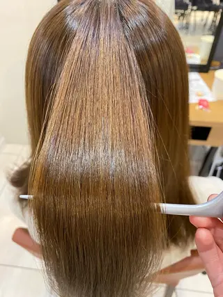 セミロング あやめ【顔まわり/レ イヤー/柔らかカラ】のヘアスタイル