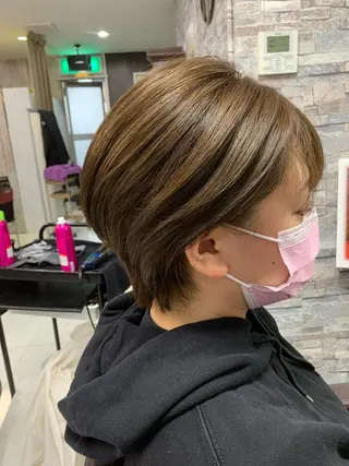 ショート ハイトーンArphy 安蒜佑太のヘアスタイル