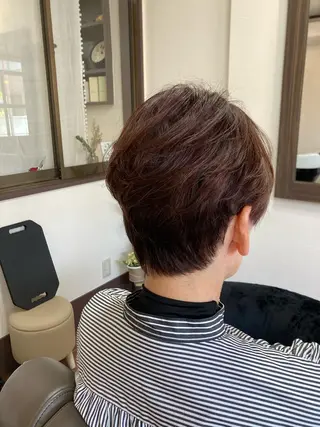 ショート JIU所属・池岡 洋子のヘアスタイル