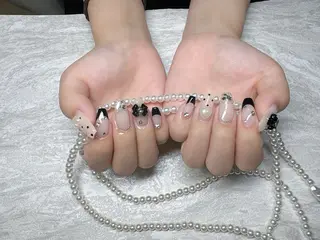 ネイル 💅ネイルハウス🏡 🎀TOMO🎀のネイルデザイン