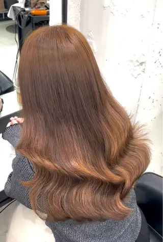 ロング ハイトーン/艶カラー sarina🩷のヘアスタイル