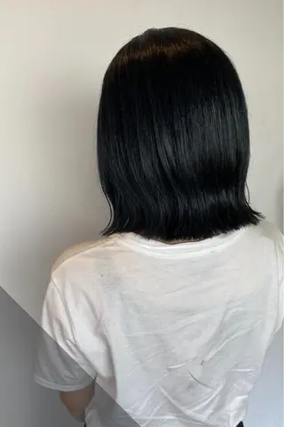 ミディアム カラー 菊地 紗矢のヘアスタイル