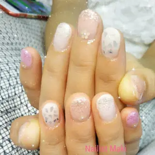 ネイル 小顔・毛穴・たるみ ネイル　似内真樹のエステ・リラクイメージ