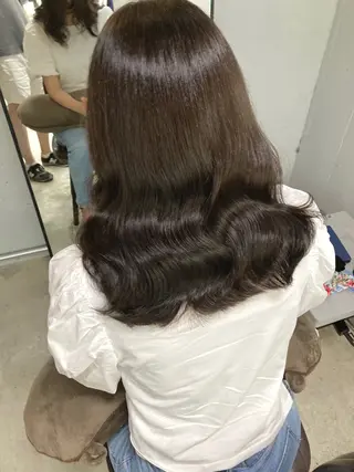 ミディアム 新井 広樹のヘアスタイル