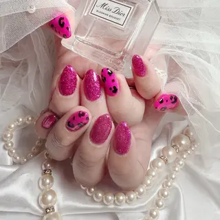 ミディアム Conjunim MAMI🎀✨のネイルデザイン