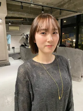 ミディアム カラー 似合わせカット レイヤーボブウルフのヘアスタイル