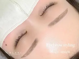 アイブロウ 佐藤 麻由子のマツエク・マツパデザイン