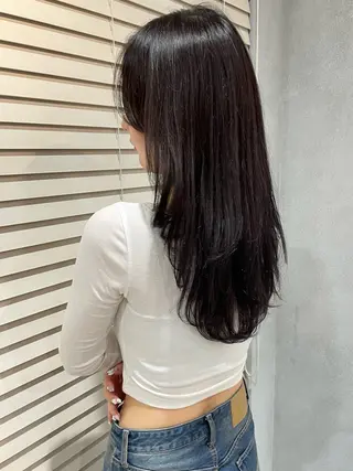 セミロング カラー yumemiレイヤー ✴︎ 透明感カラーのヘアスタイル