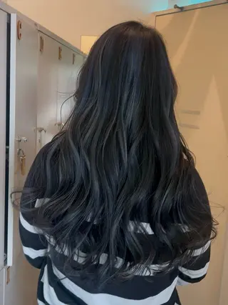 ロング カラー 渡邊 海里のヘアスタイル