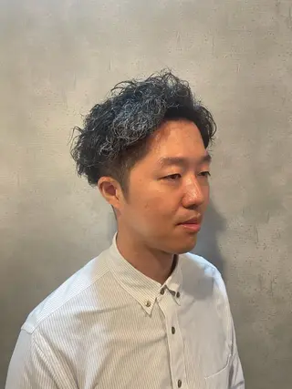 パーマ メンズ フリーランスシェアサロンルレイル所属・心斎橋/メンズ /ルレイル/地形真希のヘアスタイル