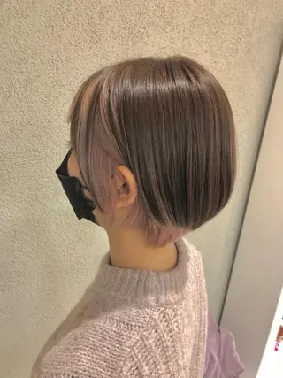 ショート カラー 阿部 美咲のヘアスタイル