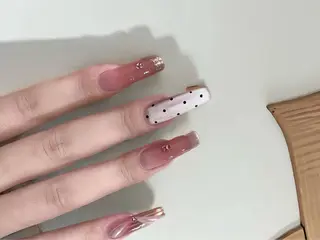 ネイル 石井 百合のネイルデザイン