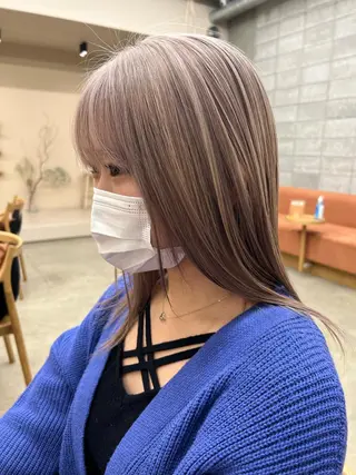 ミディアム カラー kento レイヤーカットのヘアスタイル