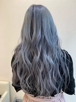 ロング カラー 店長ハイトーンカラー 柞山史奈のヘアスタイル