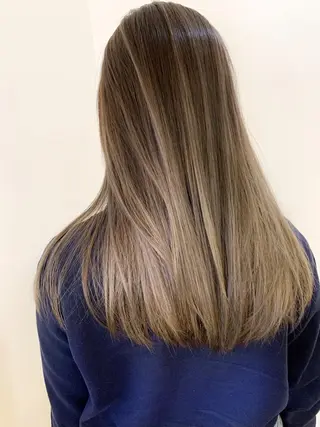 ロング 可児 令路のヘアスタイル