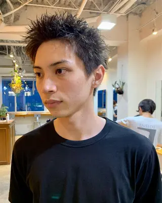 ショート メンズ グランジヘア 無造作ヘアHYUGAのヘアスタイル