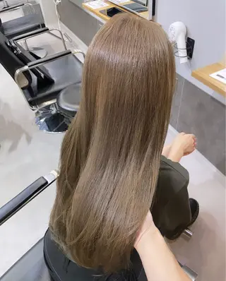 ロング カラー ミルクティーベージュ ❤︎レイヤー　MIAのヘアスタイル