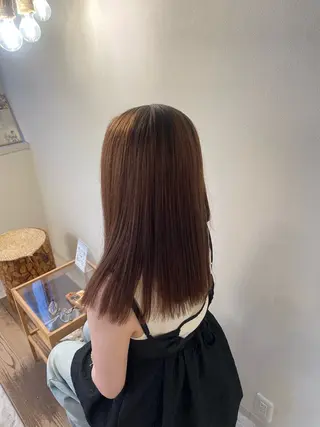 セミロング カラー 村上 綾音のヘアスタイル