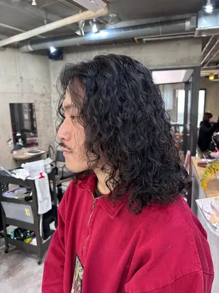 ロング パーマ メンズ メンズパーマ ジンのヘアスタイル