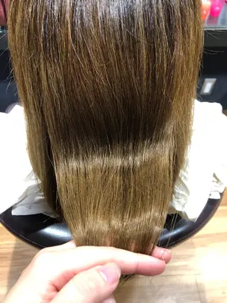 ミディアム bond所属・つるさき ゆきえのヘアスタイル