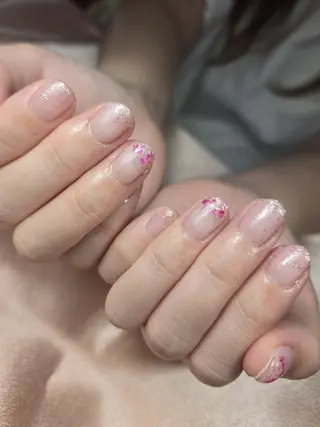 ネイル ネイルサロンベルティ ひとみのネイルデザイン