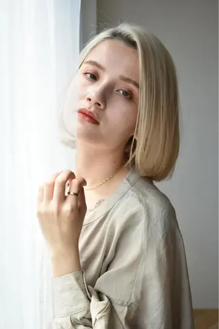 ミディアム カラー ヘアアレンジ 近藤千翔🩵 髪質改善Periodのエステ・リラクイメージ