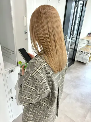 セミロング カラー 流行りのレイヤーカッ ト得意💟akariのヘアスタイル